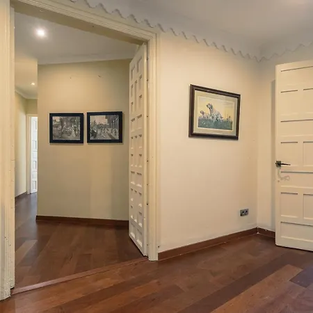 Aoa Plaza Santa Marta Apartment Sevilla
